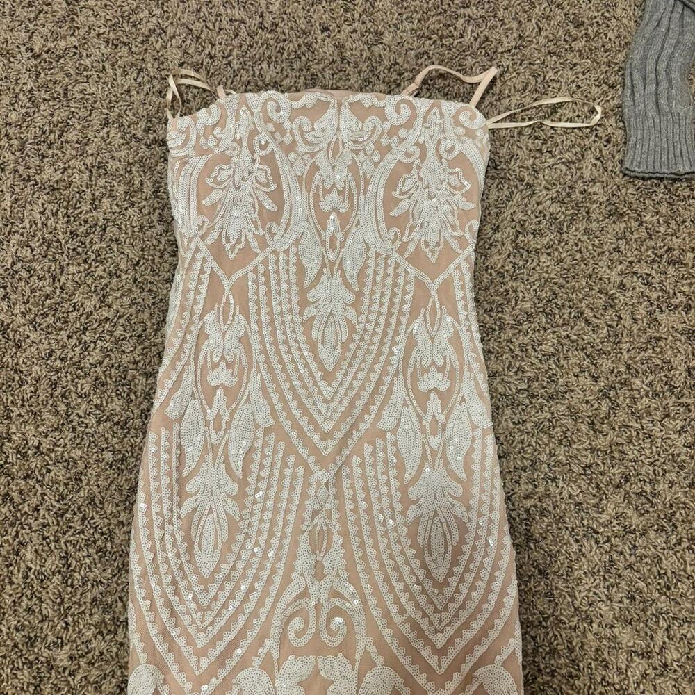 Tan and white windsor dress